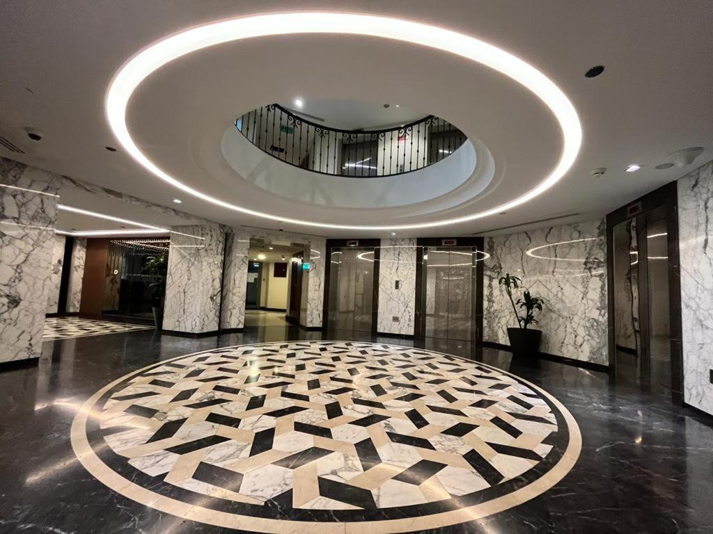 Marsa Sea View Luxury Apartment's - Marina Crown Tower * Dubai
